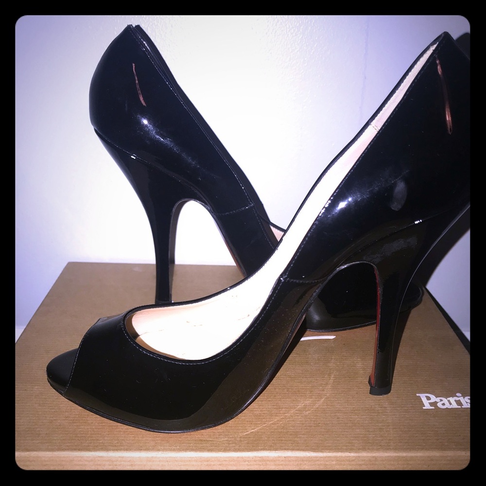 Christian Louboutin 👠